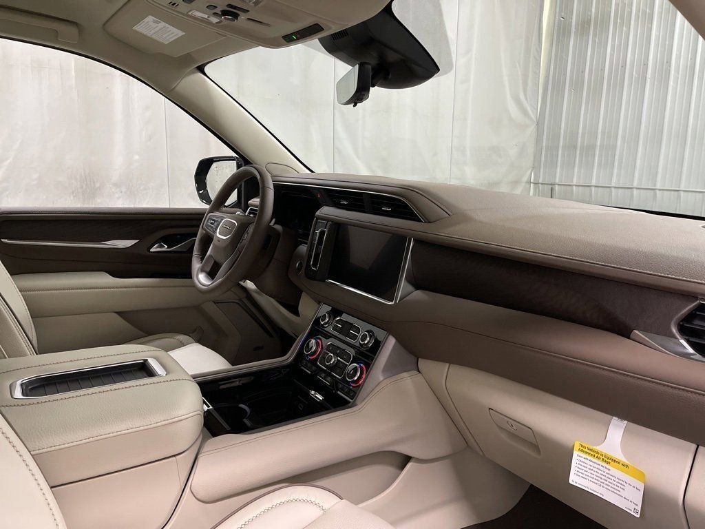 2024 GMC YUKON XL - Image 35