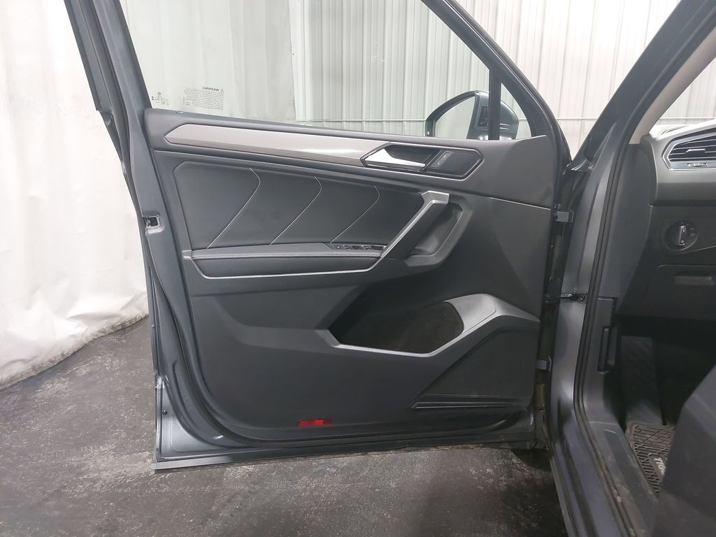 2023 VOLKSWAGEN TIGUAN - Image 27