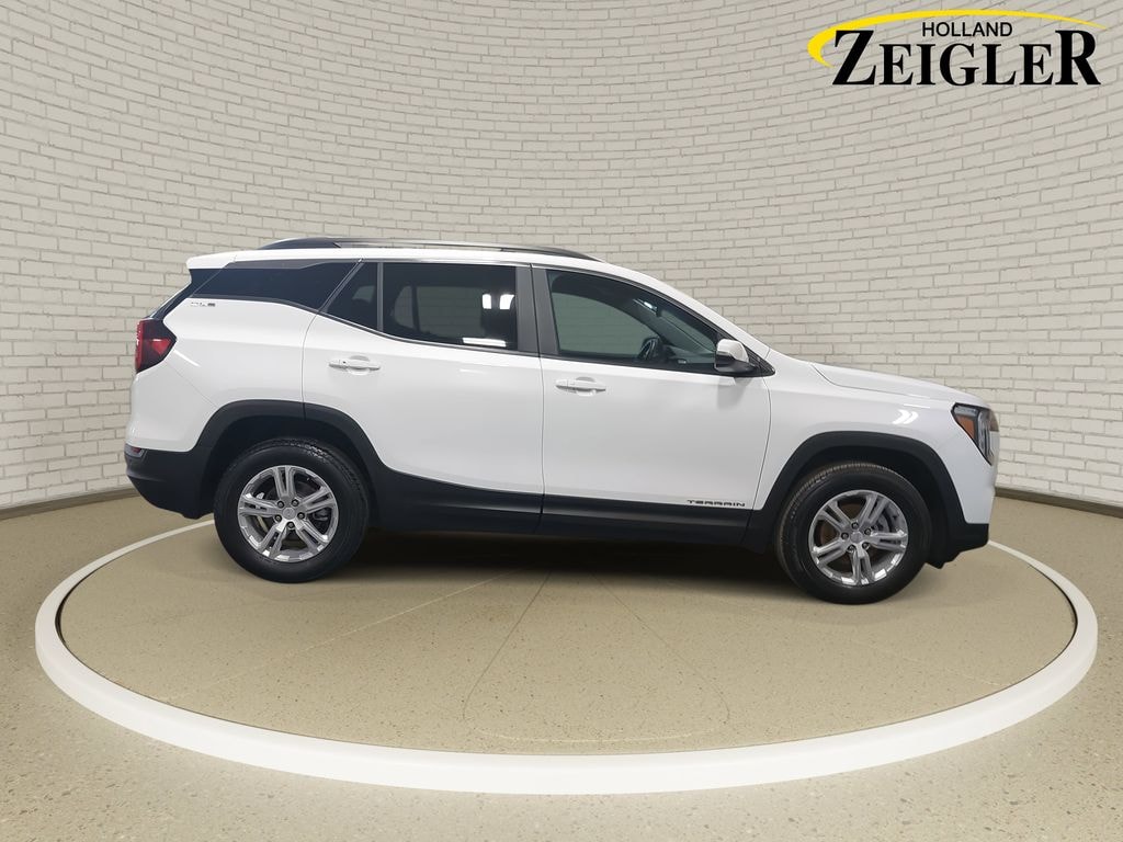 Used 2023 GMC Terrain SLE SUV