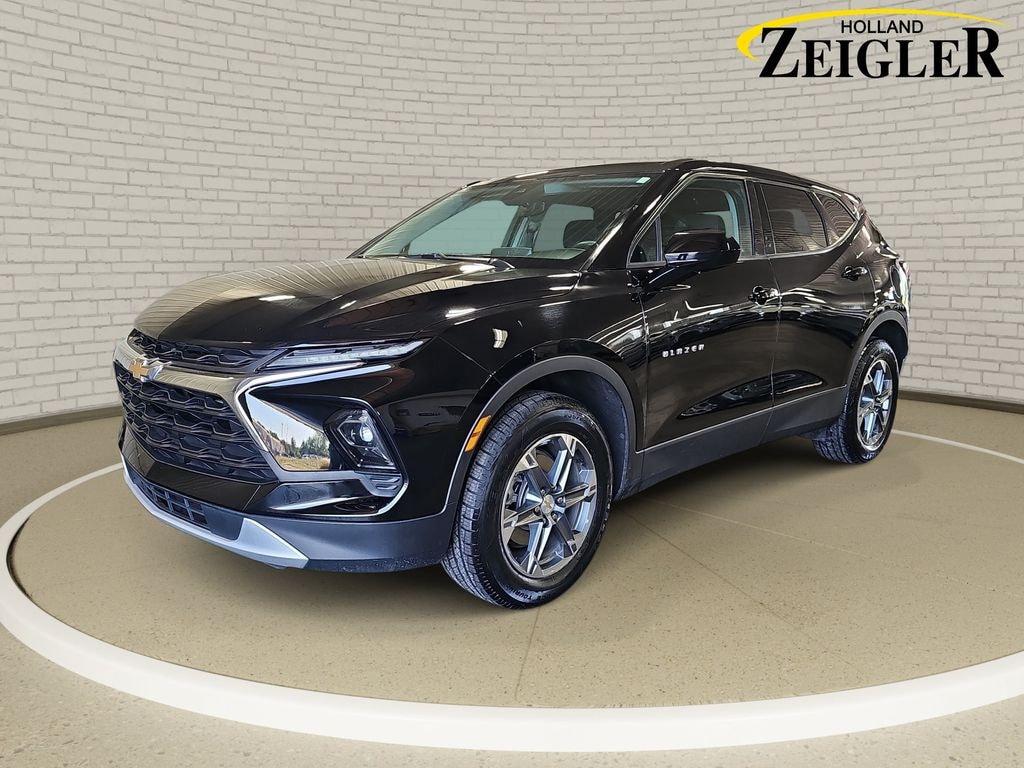 Used 2025 Chevrolet Blazer LT SUV