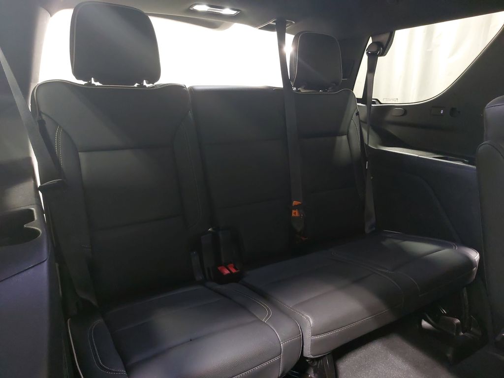 2022 GMC YUKON - Image 12