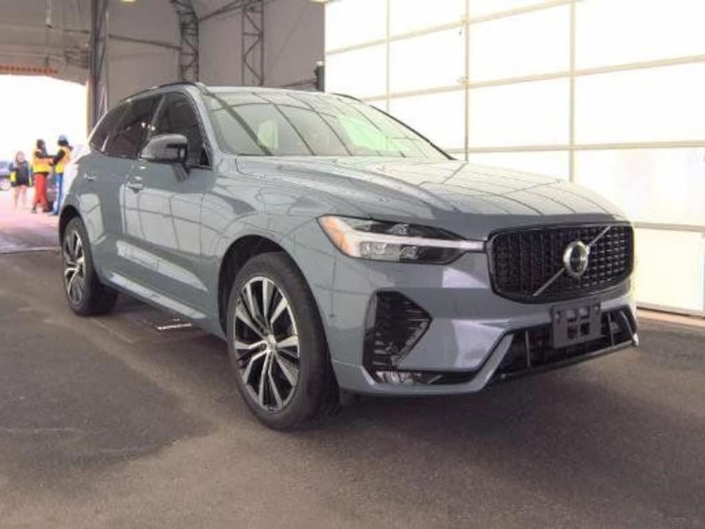 Used 2023 Volvo XC60 B5 Plus Dark Theme SUV