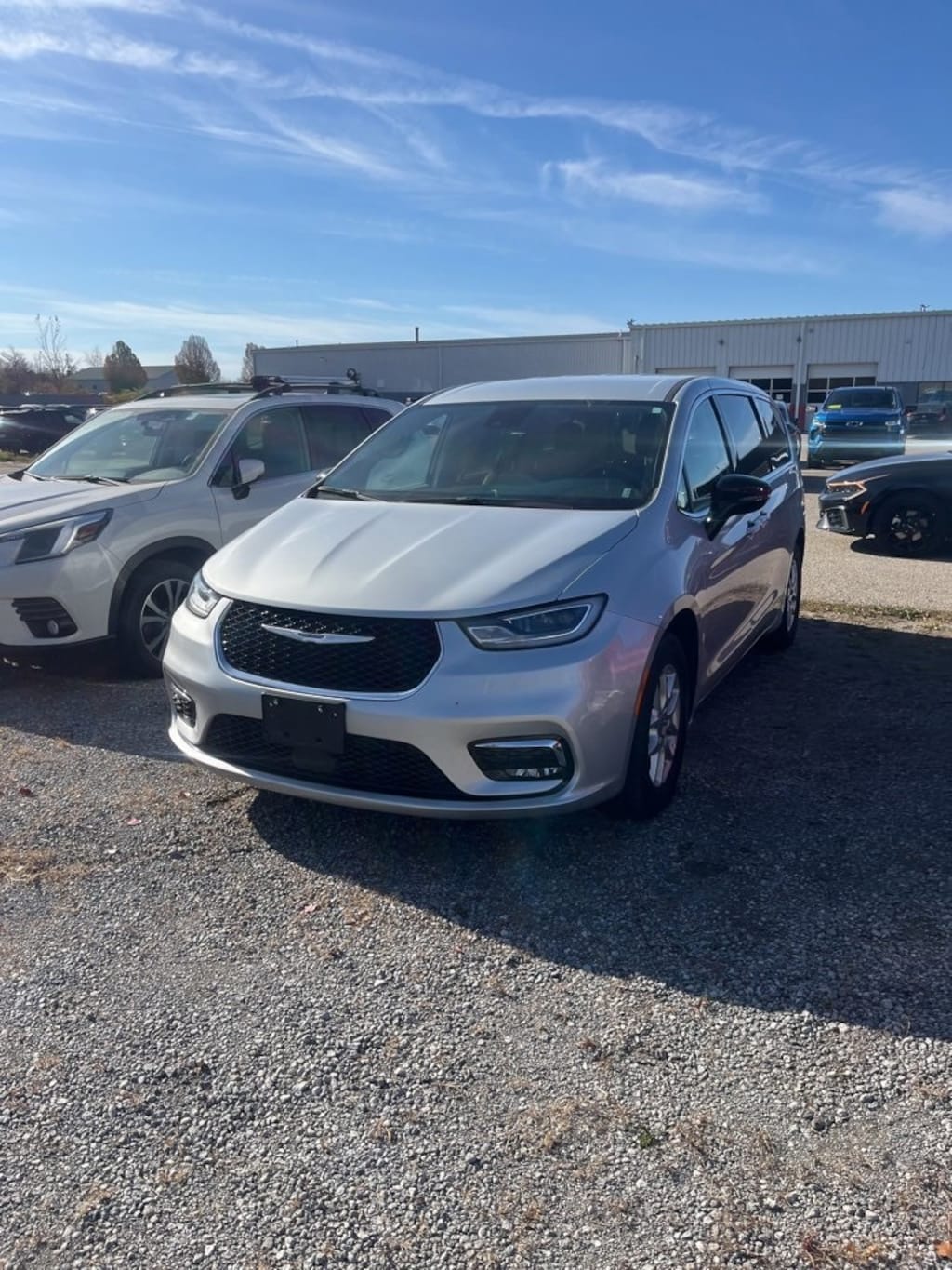 Used 2024 Chrysler Pacifica Touring L Minivan/Van