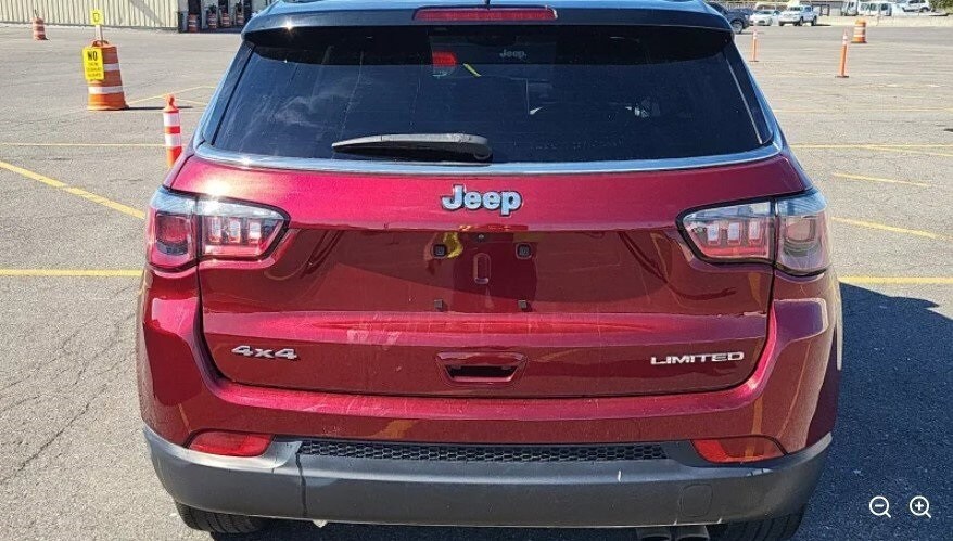 2022 Jeep Compass Limited photo 3