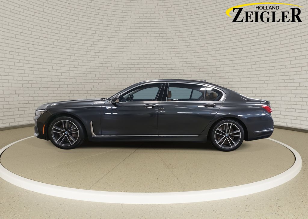2020 BMW 750I - Image 8