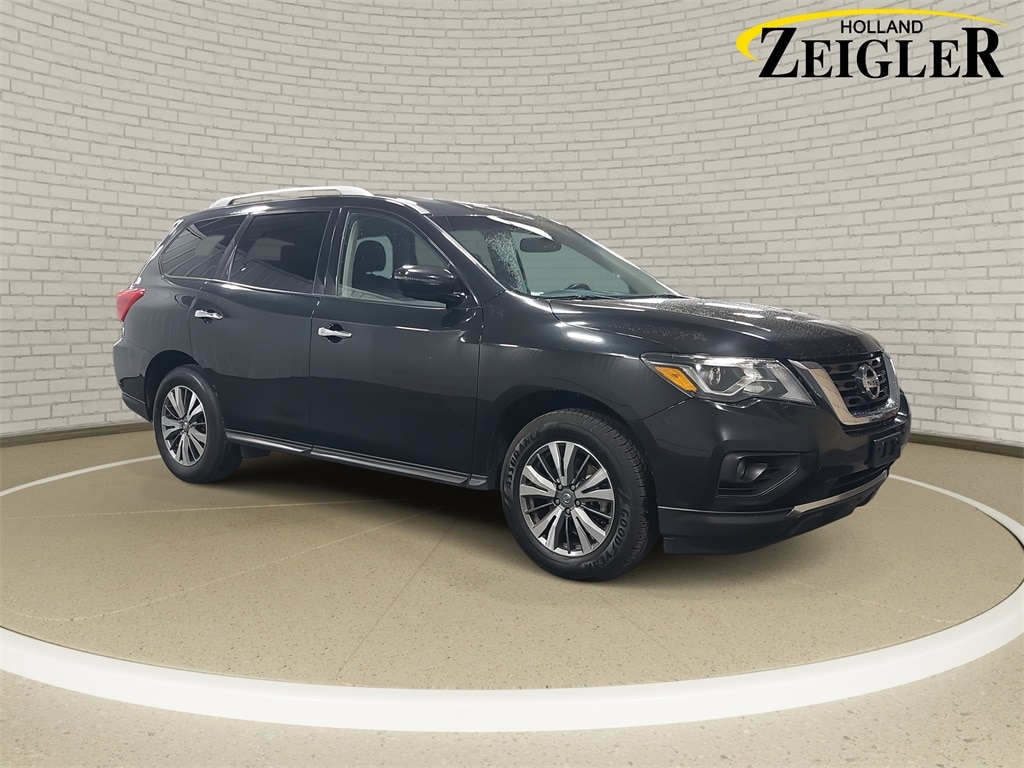 Used 2020 Nissan Pathfinder SV SUV