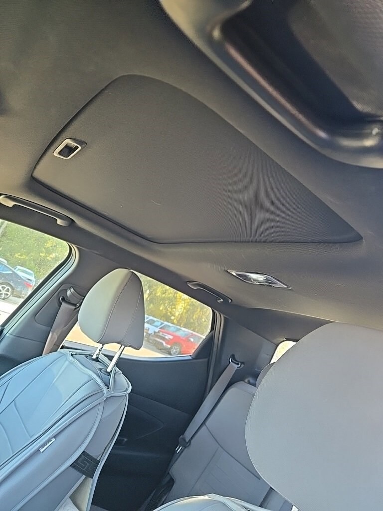 2022 Hyundai Santa Cruz SEL Premium photo 3