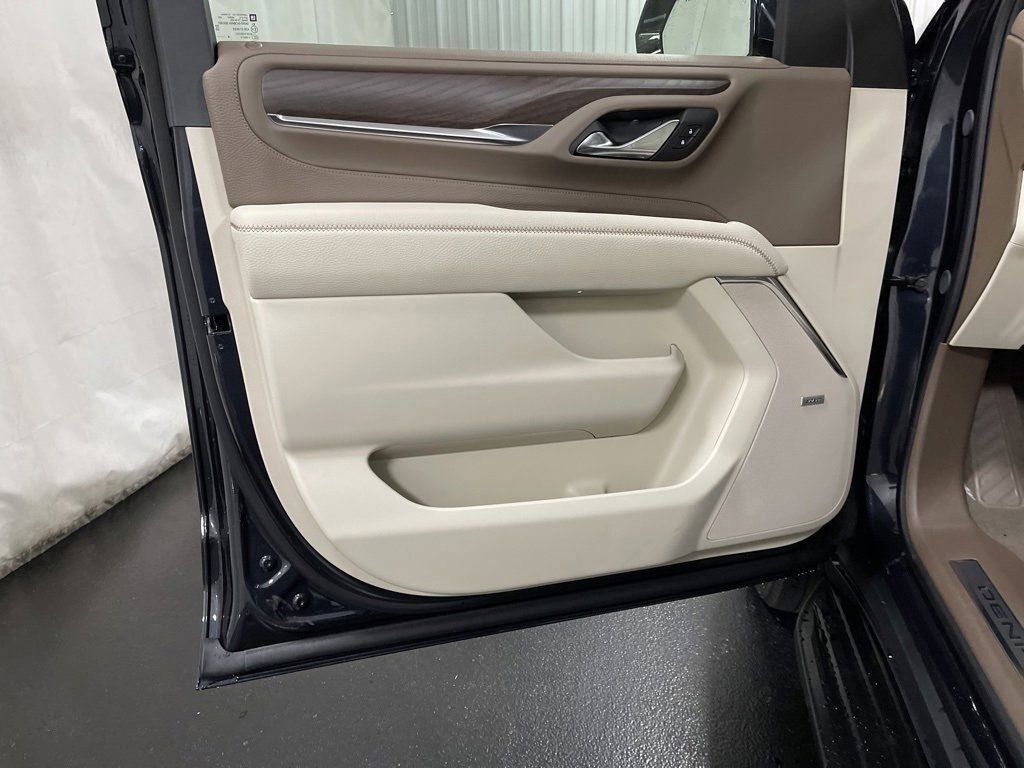 2024 GMC YUKON XL - Image 10