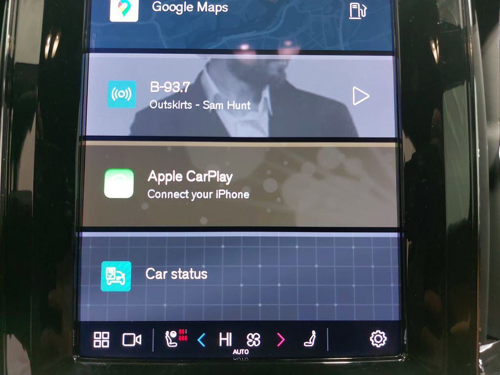 2023 VOLVO XC60 - Image 23