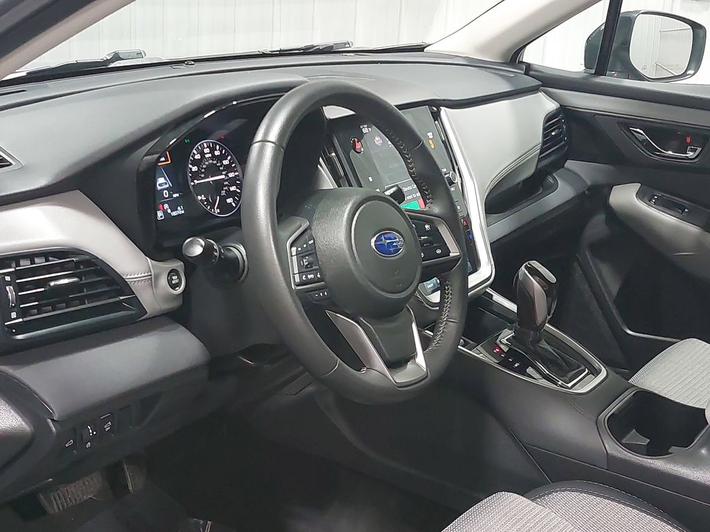 2025 SUBARU OUTBACK - Image 16