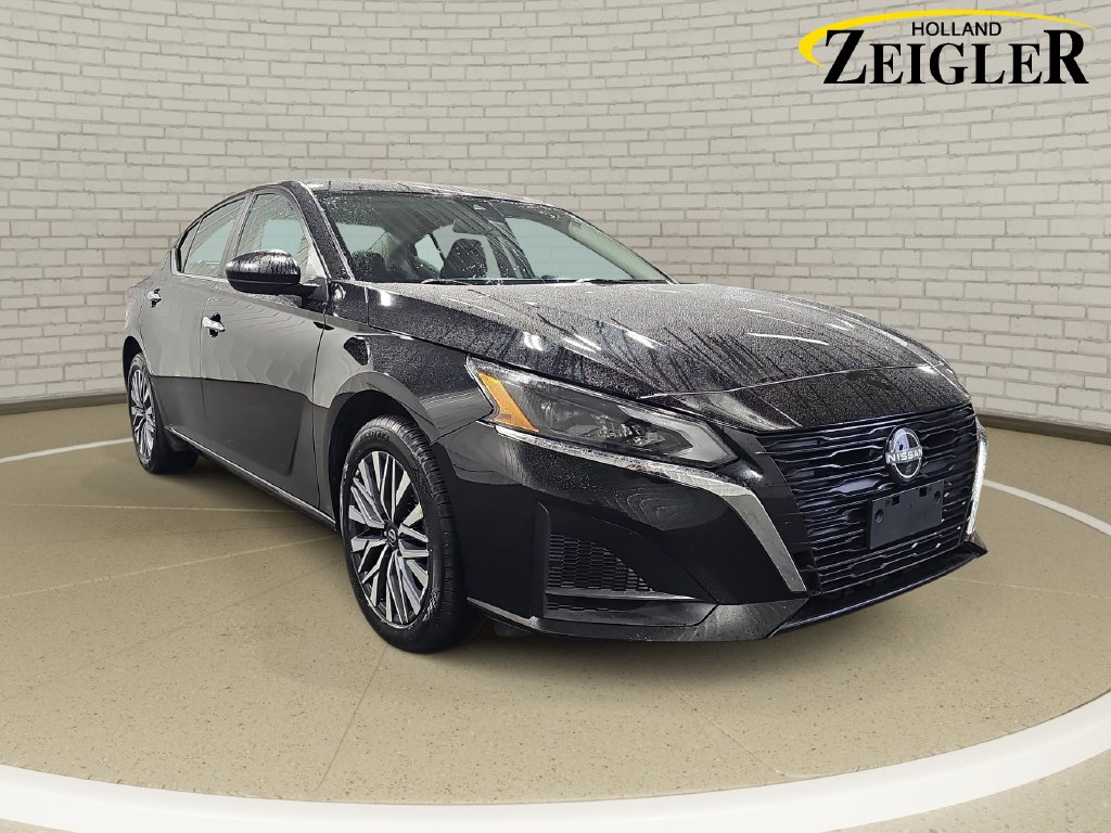 Certified 2025 Nissan Altima 2.5 SV Sedan