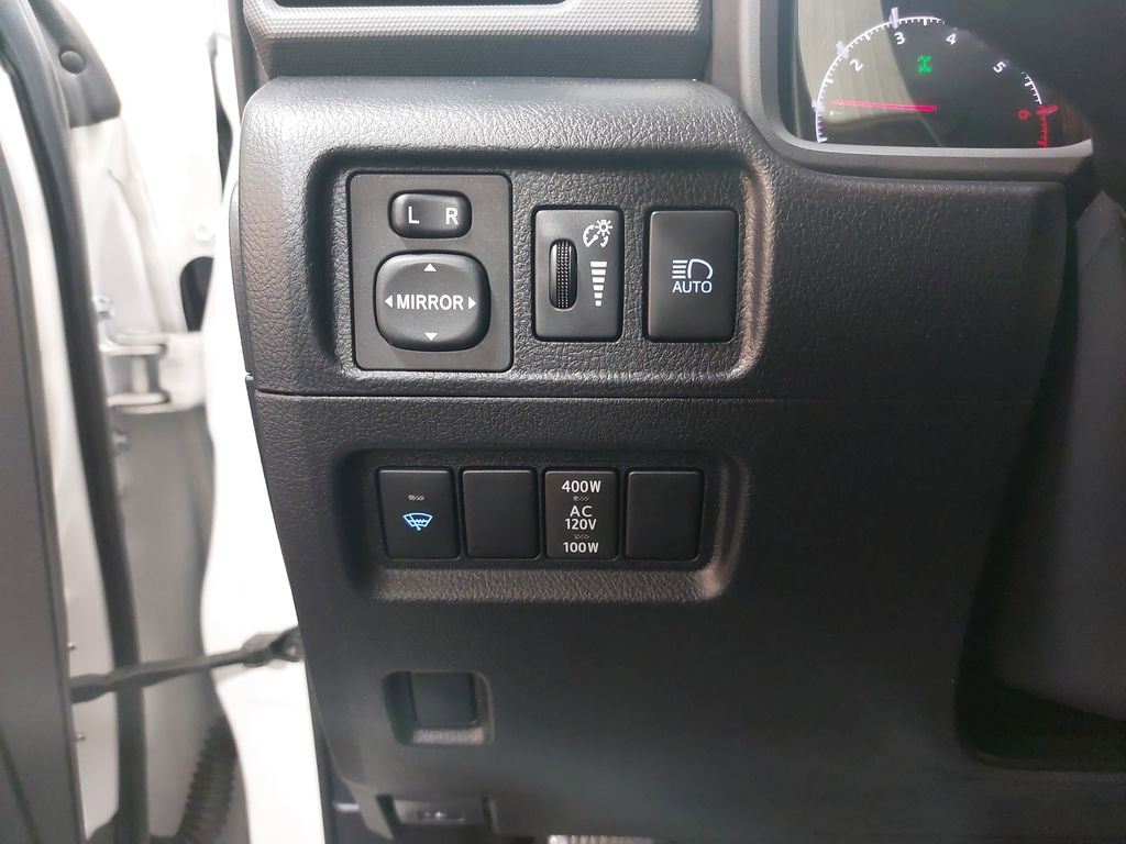 2021 TOYOTA 4RUNNER - Image 28