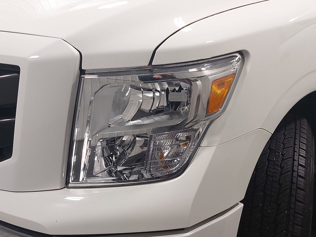 2024 NISSAN TITAN - Image 30