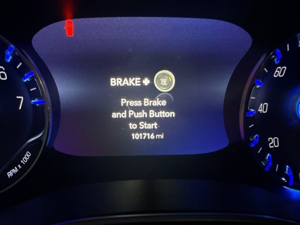 Used 2017 Chrysler Pacifica Limited Minivan/Van