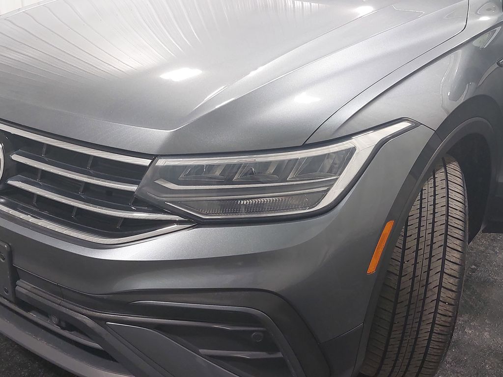 2023 VOLKSWAGEN TIGUAN - Image 32