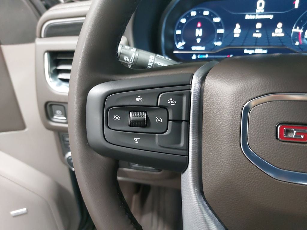 2024 GMC YUKON - Image 19
