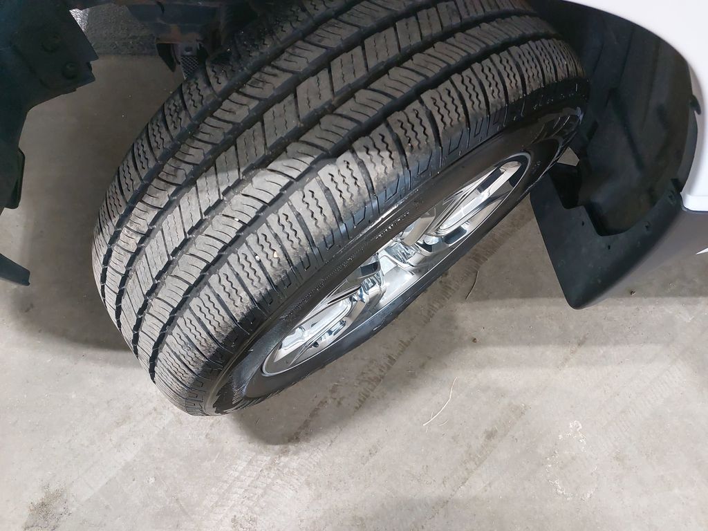 2021 RAM 1500 - Image 30