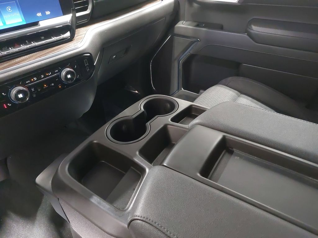 2023 CHEVROLET SILVERADO - Image 25