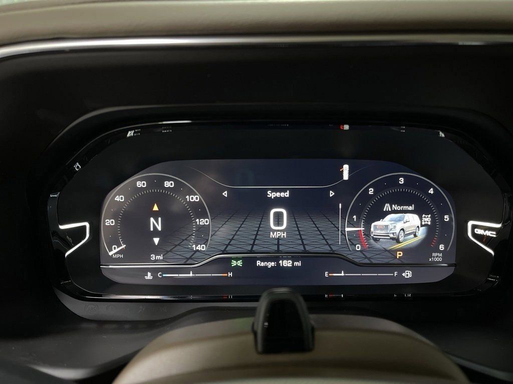 2024 GMC YUKON XL - Image 13