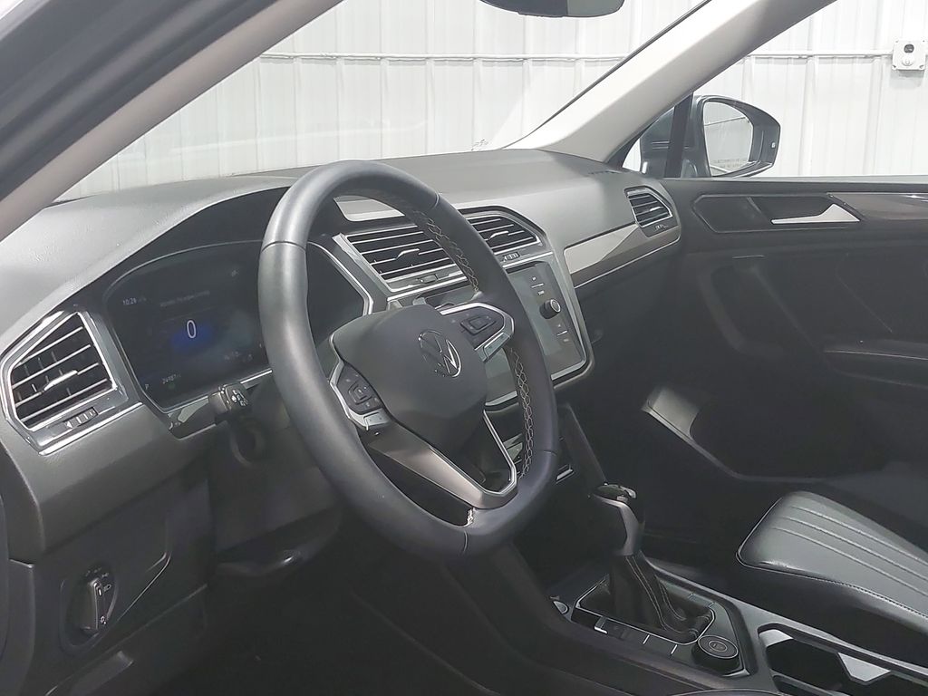 2023 VOLKSWAGEN TIGUAN - Image 15