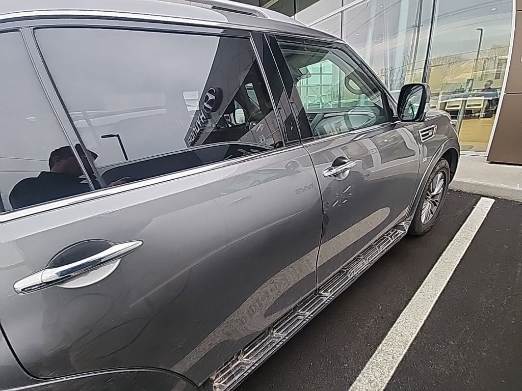 2019 INFINITI QX80 - Image 10