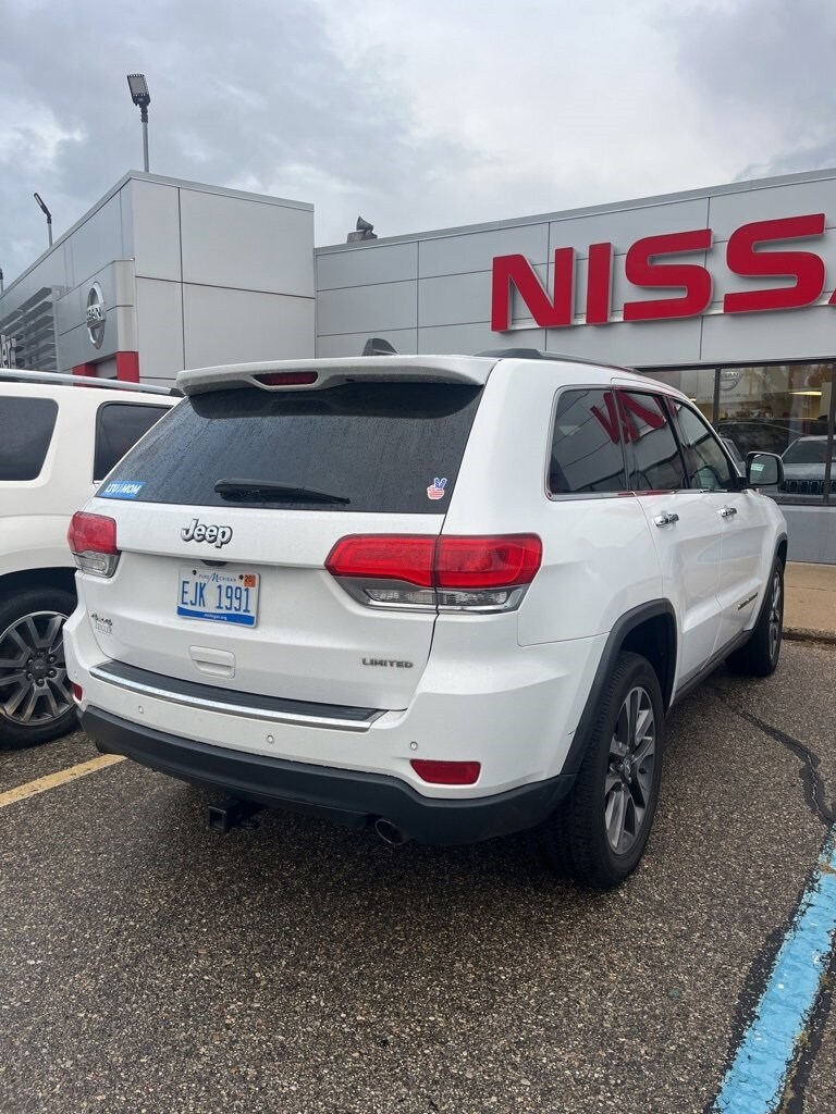 2018 Jeep Grand Cherokee Limited photo 2