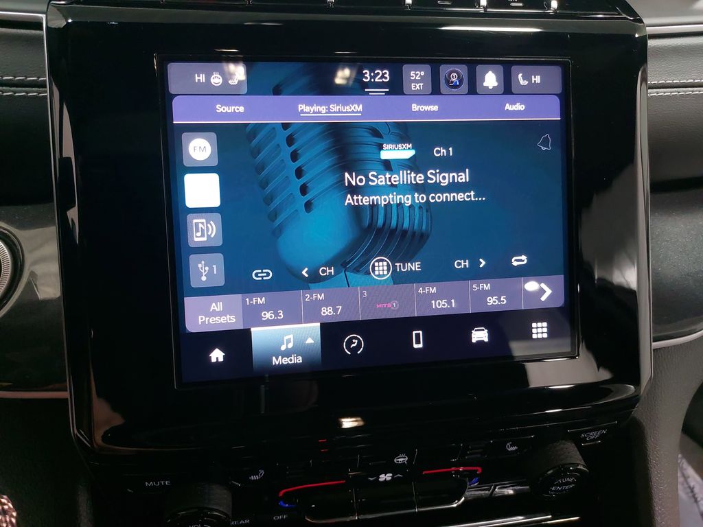 2023 JEEP GRAND CHEROKEE - Image 22