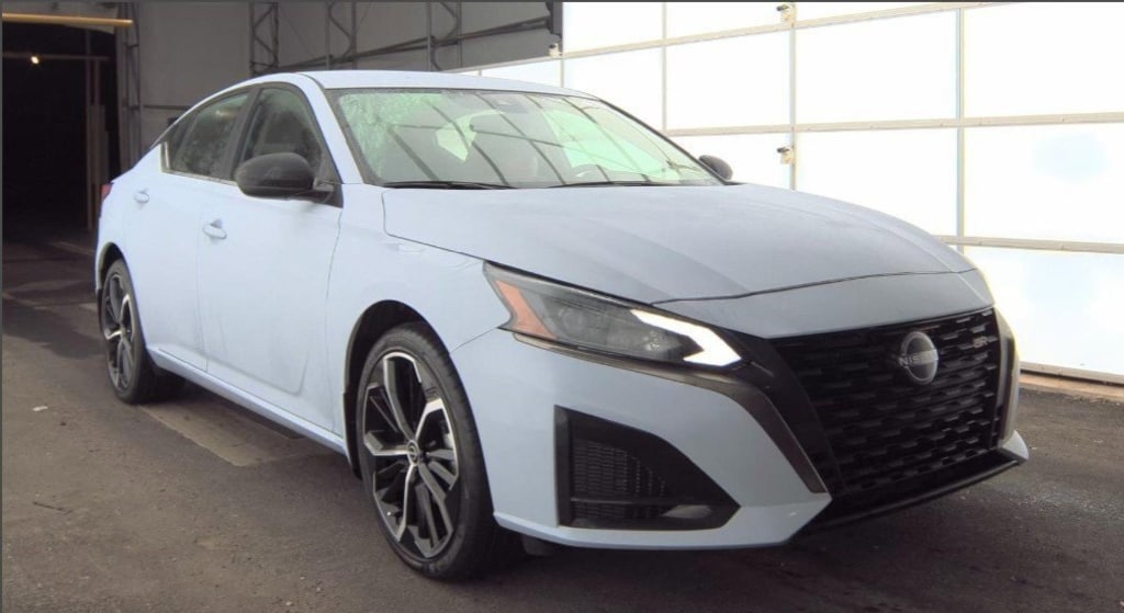 Used 2025 Nissan Altima 2.5 SR Sedan