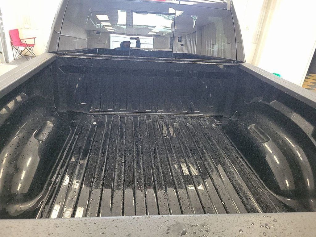 2022 RAM 1500 - Image 12