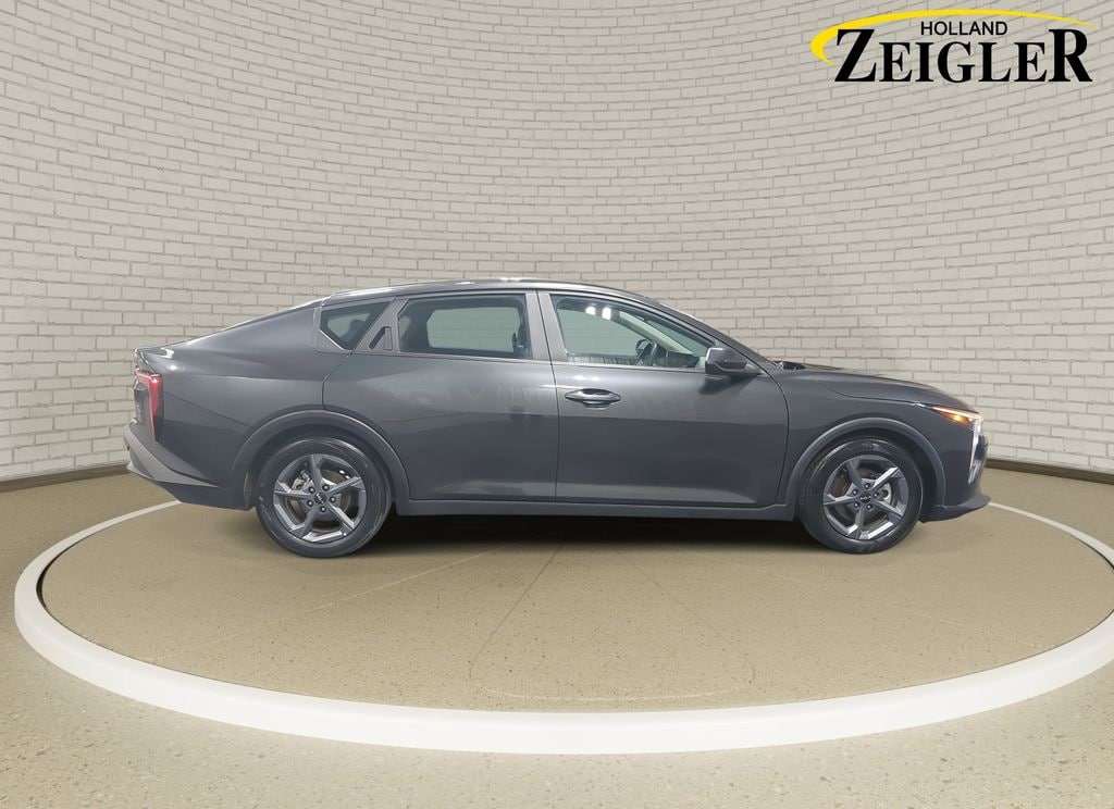Used 2025 Kia K4 LXS Sedan