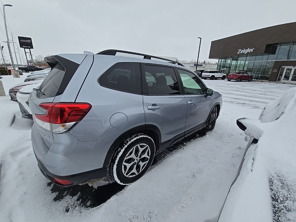 2019 SUBARU FORESTER - Image 6