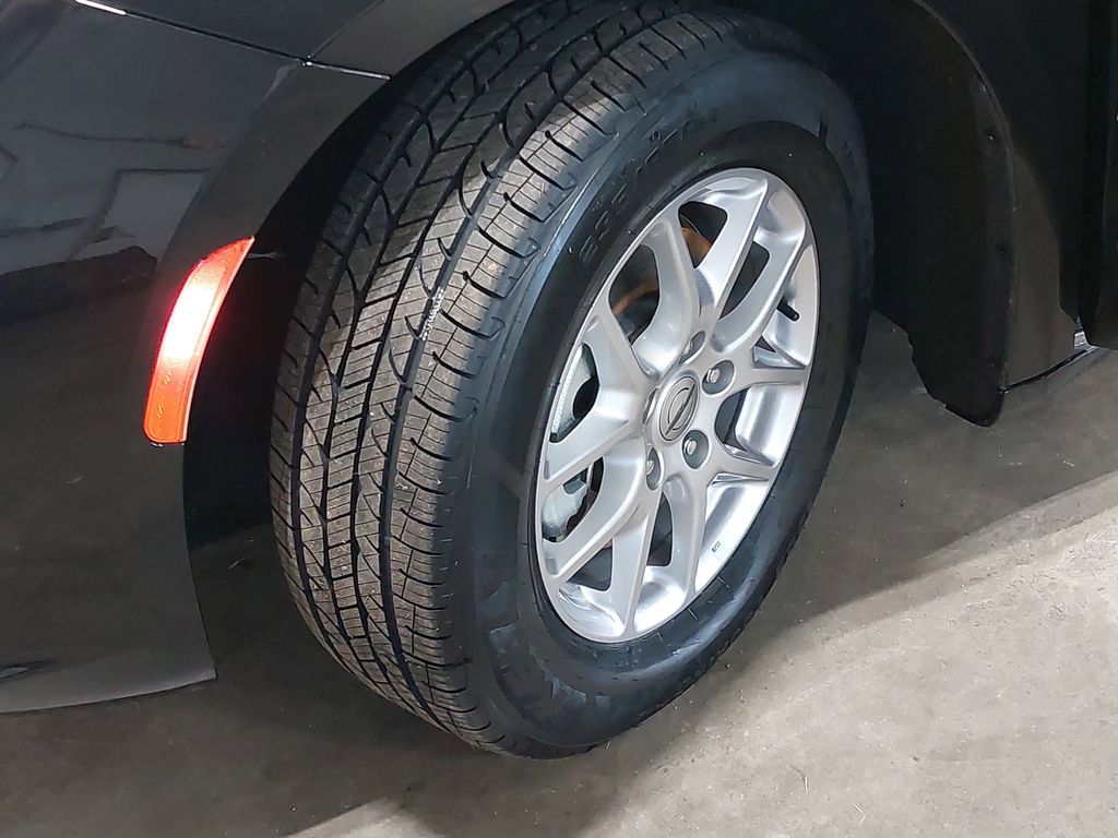 2024 CHRYSLER PACIFICA - Image 34