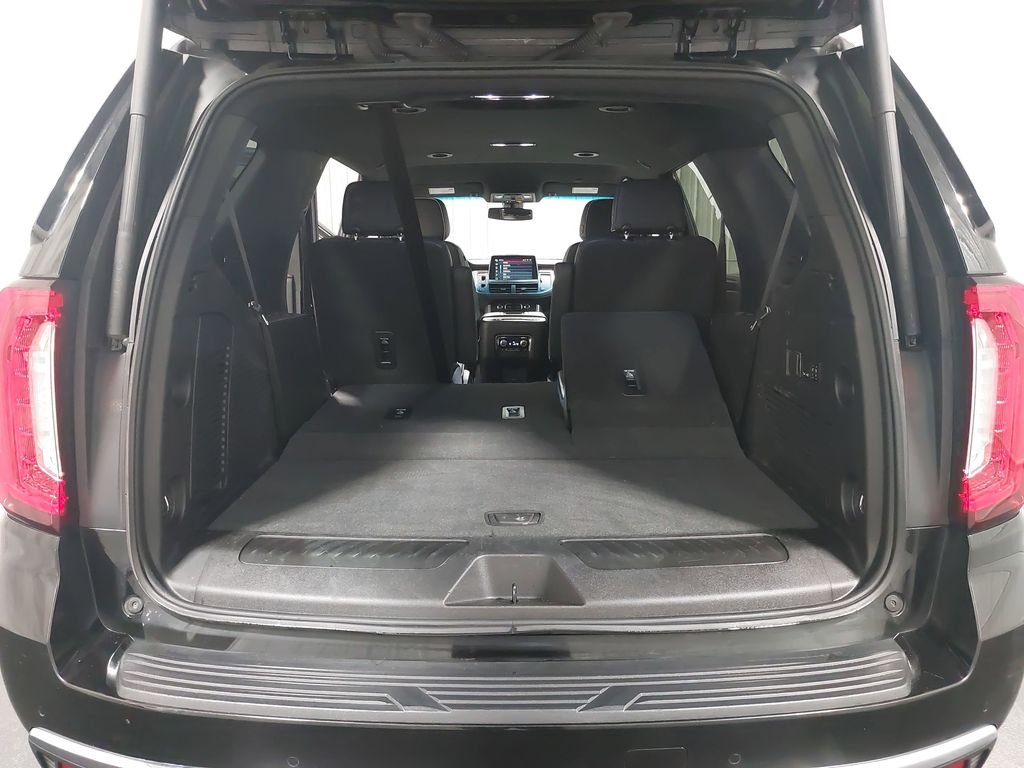 2022 GMC YUKON - Image 13