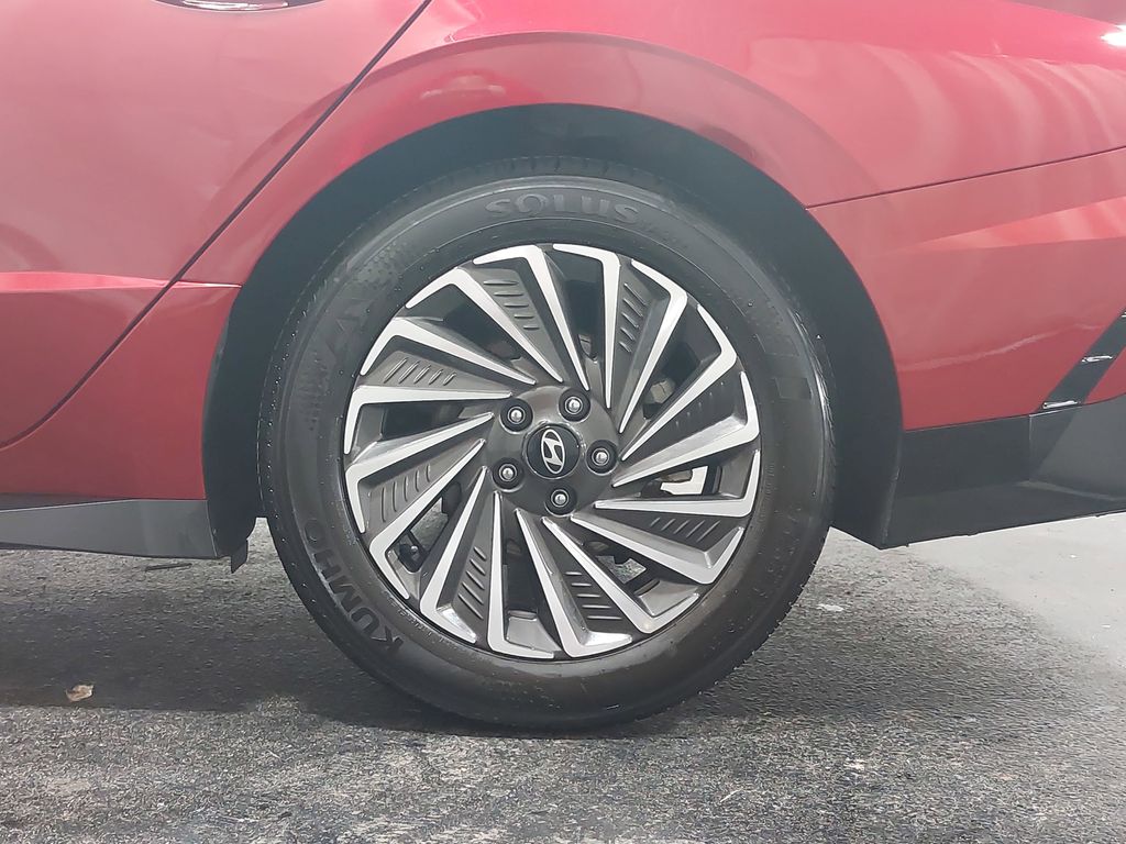 2025 HYUNDAI SONATA - Image 32