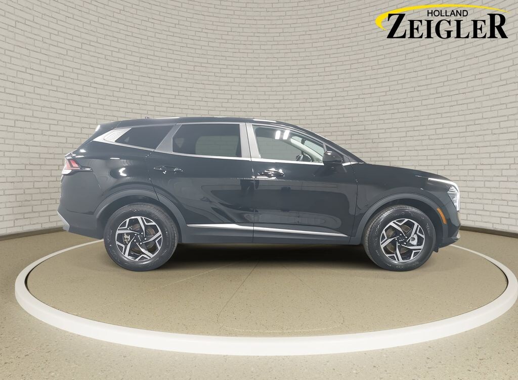 Certified 2025 Kia Sportage LX SUV