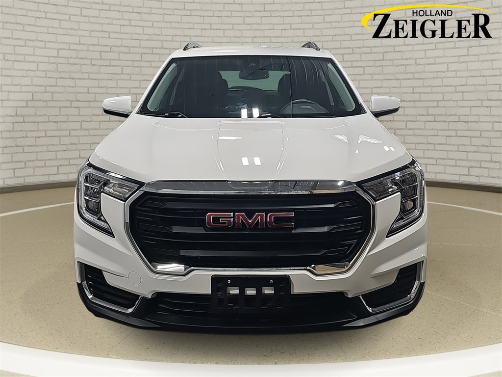 Used 2022 GMC Terrain SLE with VIN 3GKALTEV1NL107106 for sale in Holland, MI