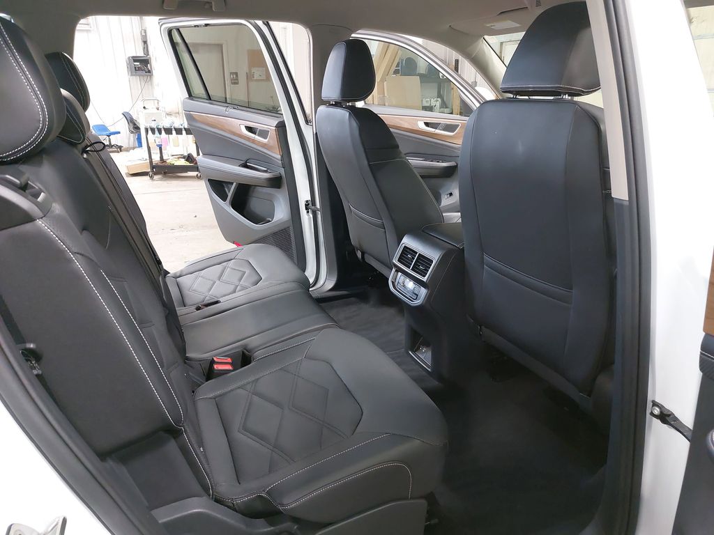 2025 VOLKSWAGEN ATLAS - Image 11