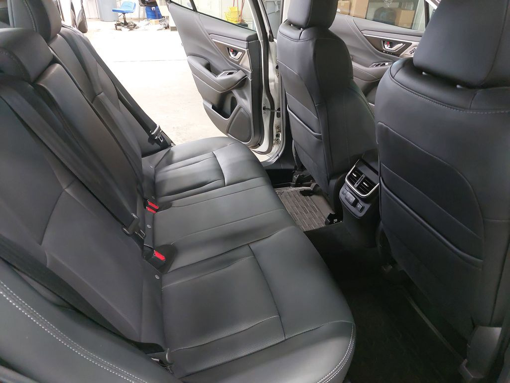 2022 SUBARU LEGACY - Image 11