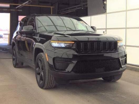 2023 JEEP GRAND CHEROKEE - Image 1