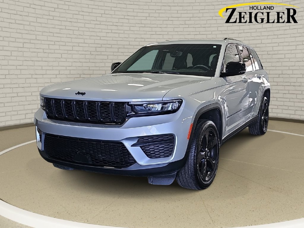 Used 2023 Jeep Grand Cherokee Altitude X SUV