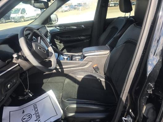 2023 JEEP GRAND CHEROKEE - Image 2