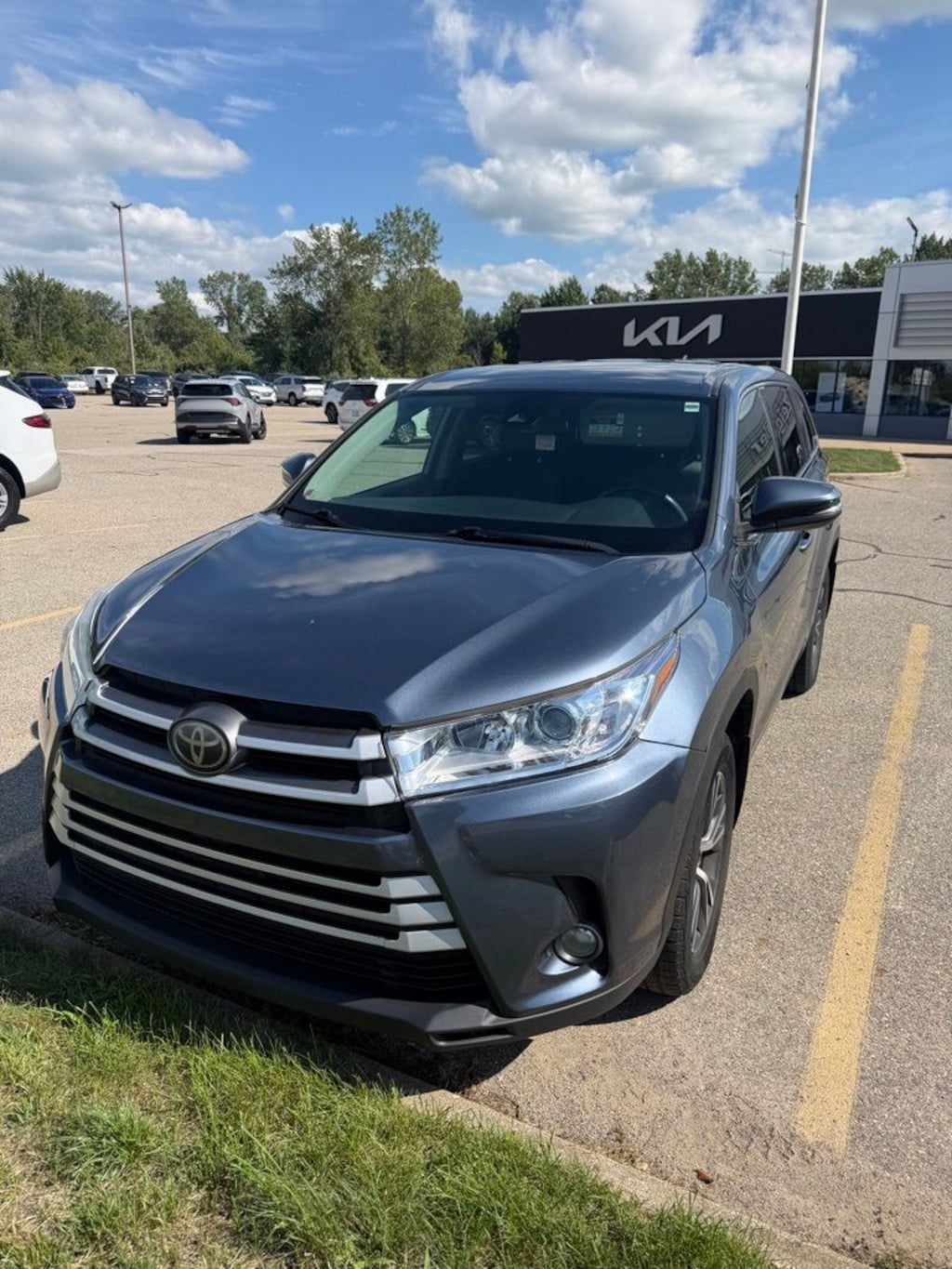Used 2018 Toyota Highlander LE Plus SUV
