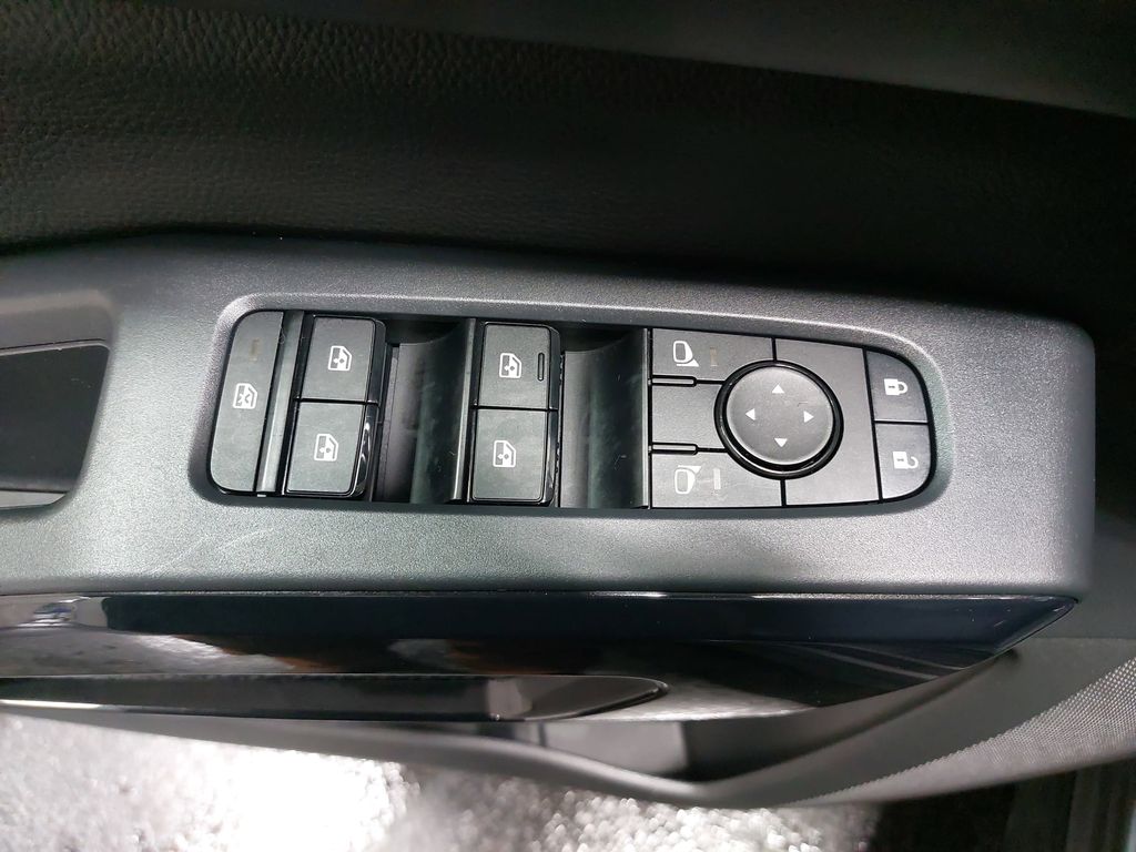 2025 NISSAN PATHFINDER - Image 30