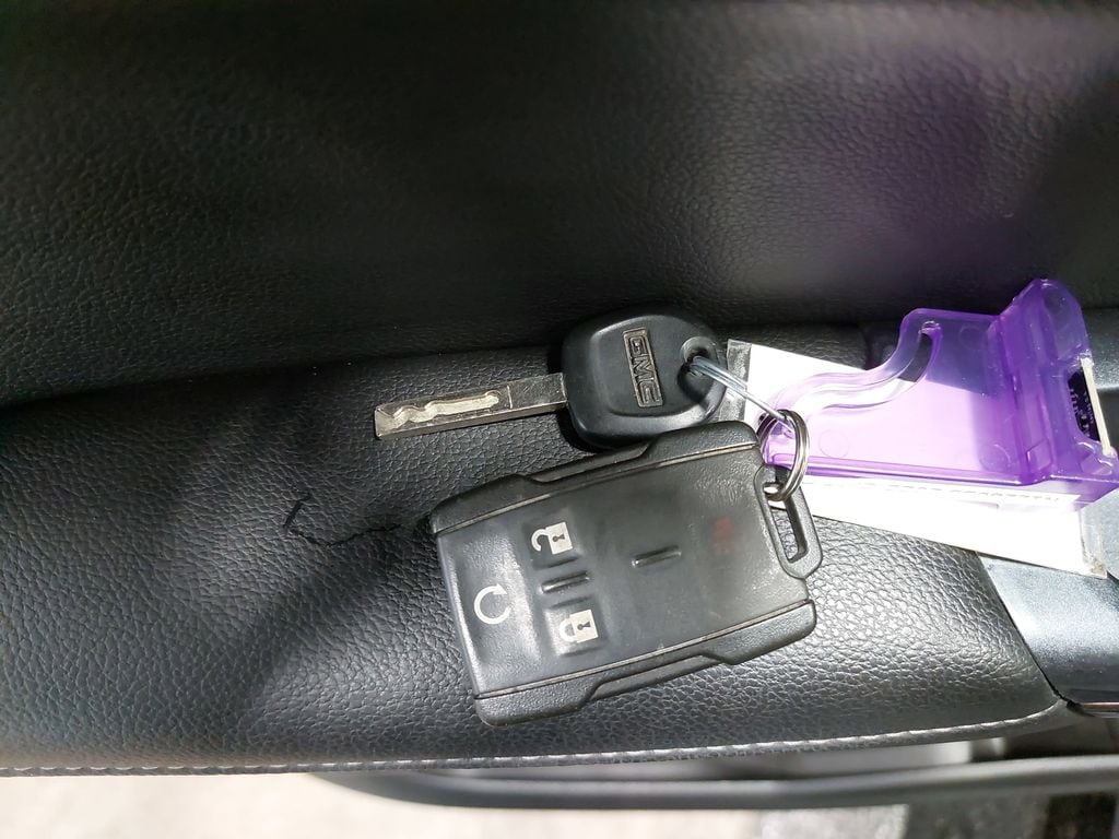 2022 GMC CANYON - Image 34