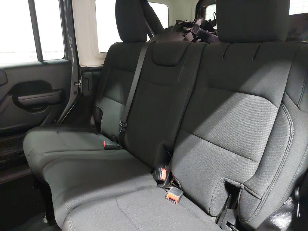 2022 JEEP WRANGLER - Image 13