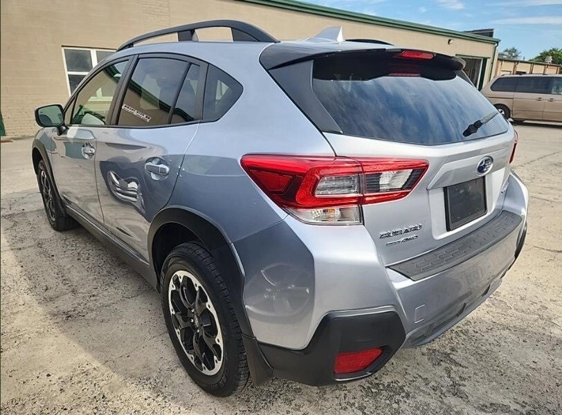 2022 Subaru Crosstrek Premium photo 3