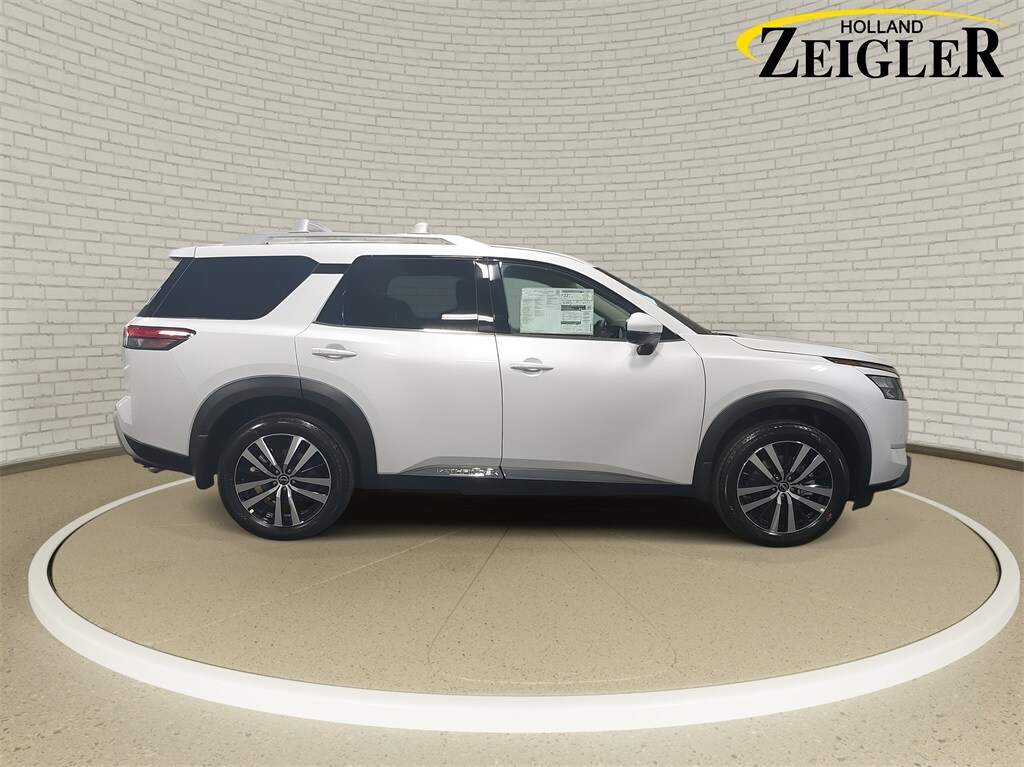 New 2025 Nissan Pathfinder Platinum SUV