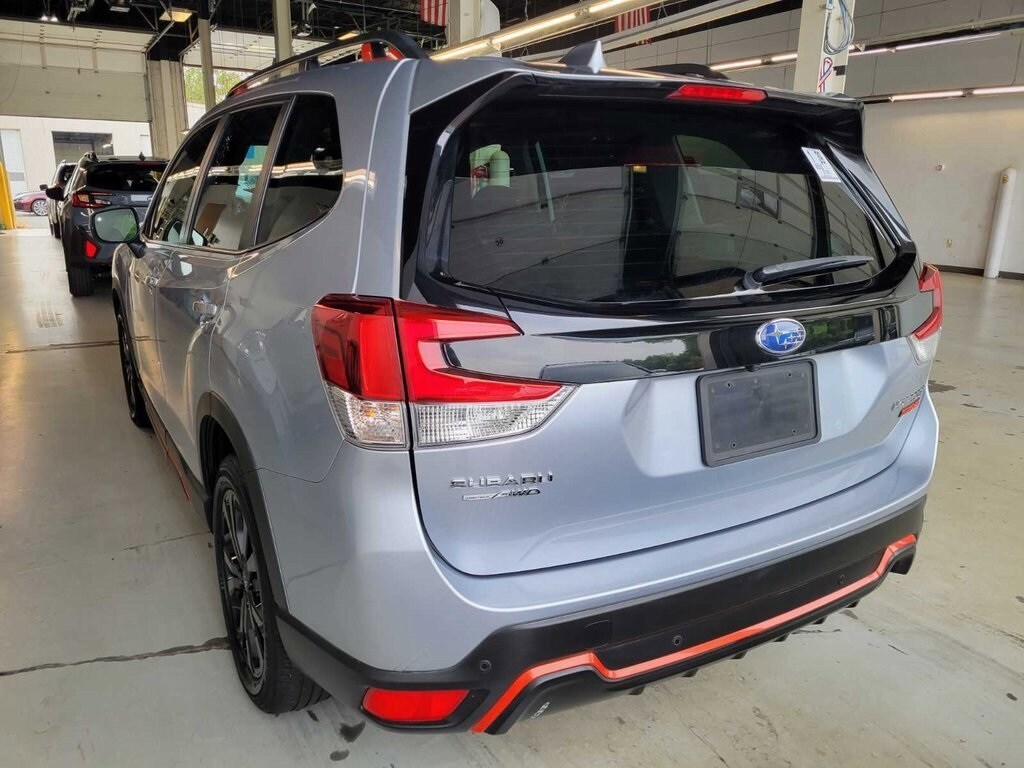 2023 Subaru Forester Sport photo 2