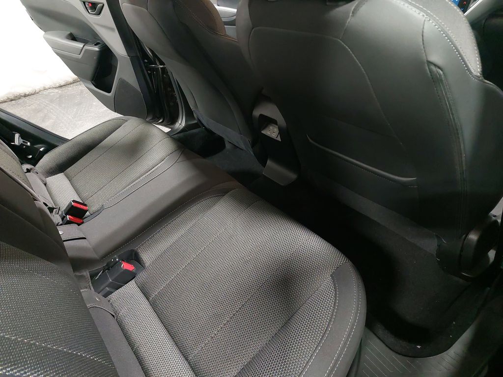 2024 SUBARU CROSSTREK - Image 11