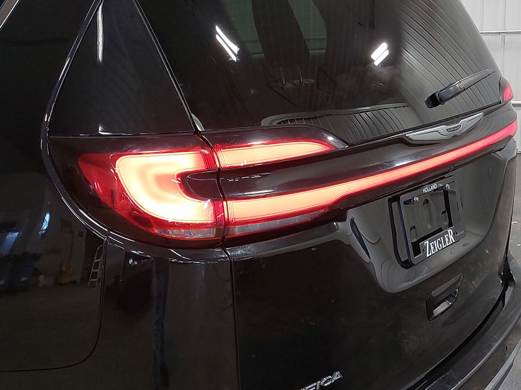 2024 CHRYSLER PACIFICA - Image 36